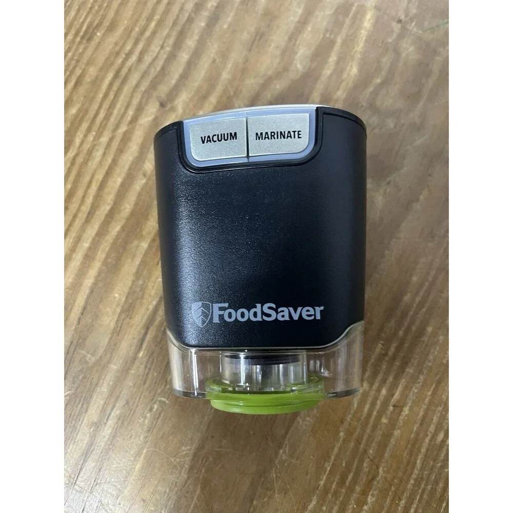 FoodSaver Multi-Use Handheld Vacuum Sealer with charger base FS2110